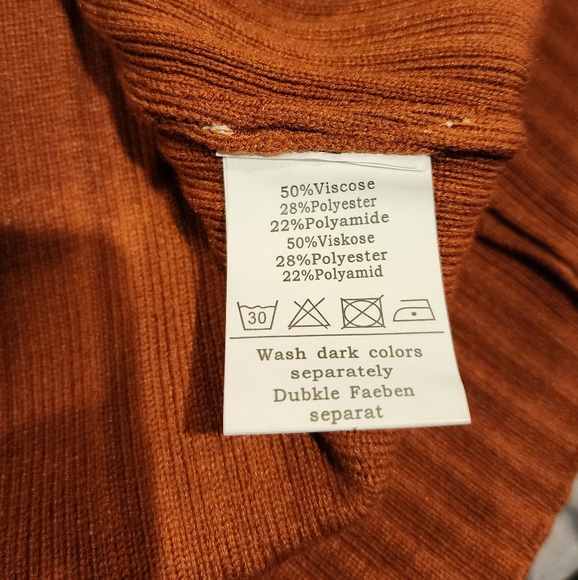 Brown sweater pencil skirt - Picture 12 of 16